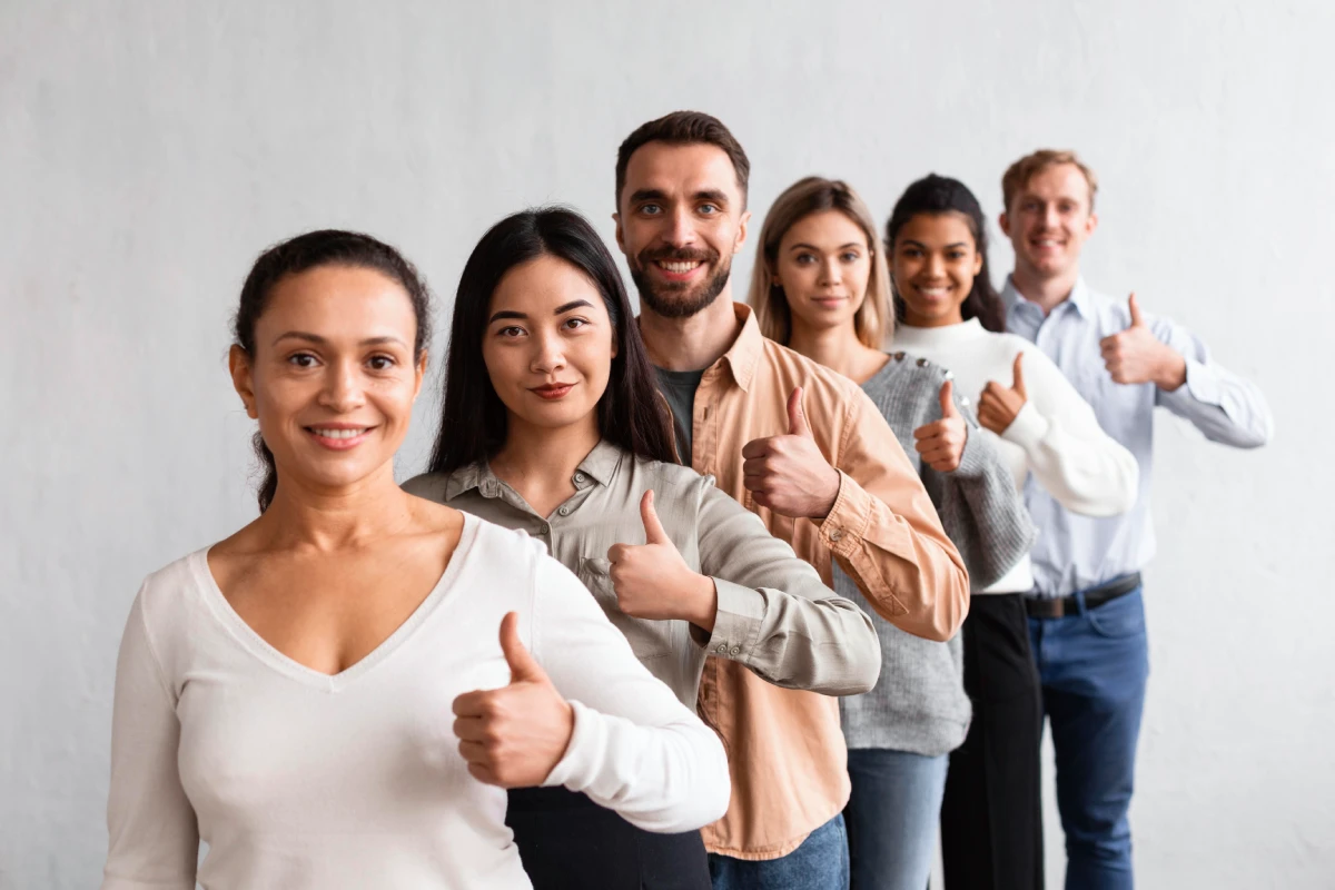 smiley people giving thumbs up
